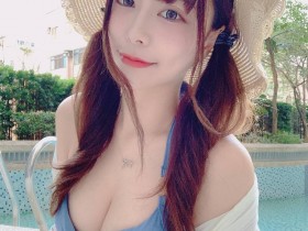 大眼美人婷婷儿白嫩肌让人心动!走出户外不藏私解放丰满美乳